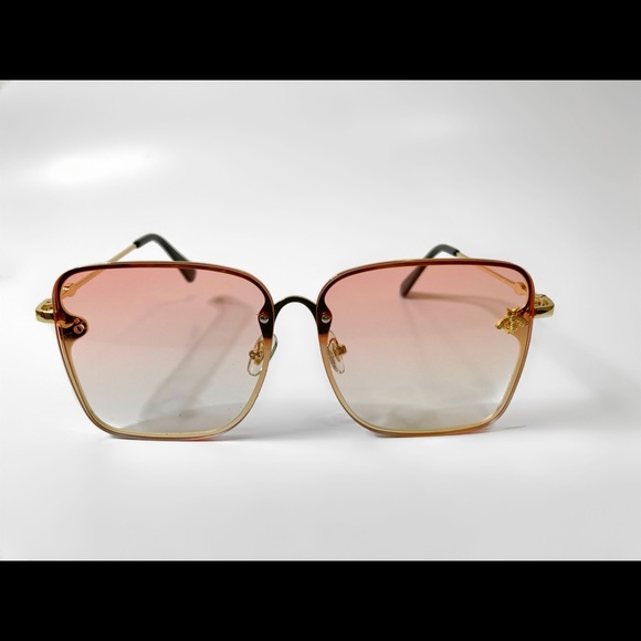 🛍Valley Girl Sunglasses🛍 - Picture 2 of 2